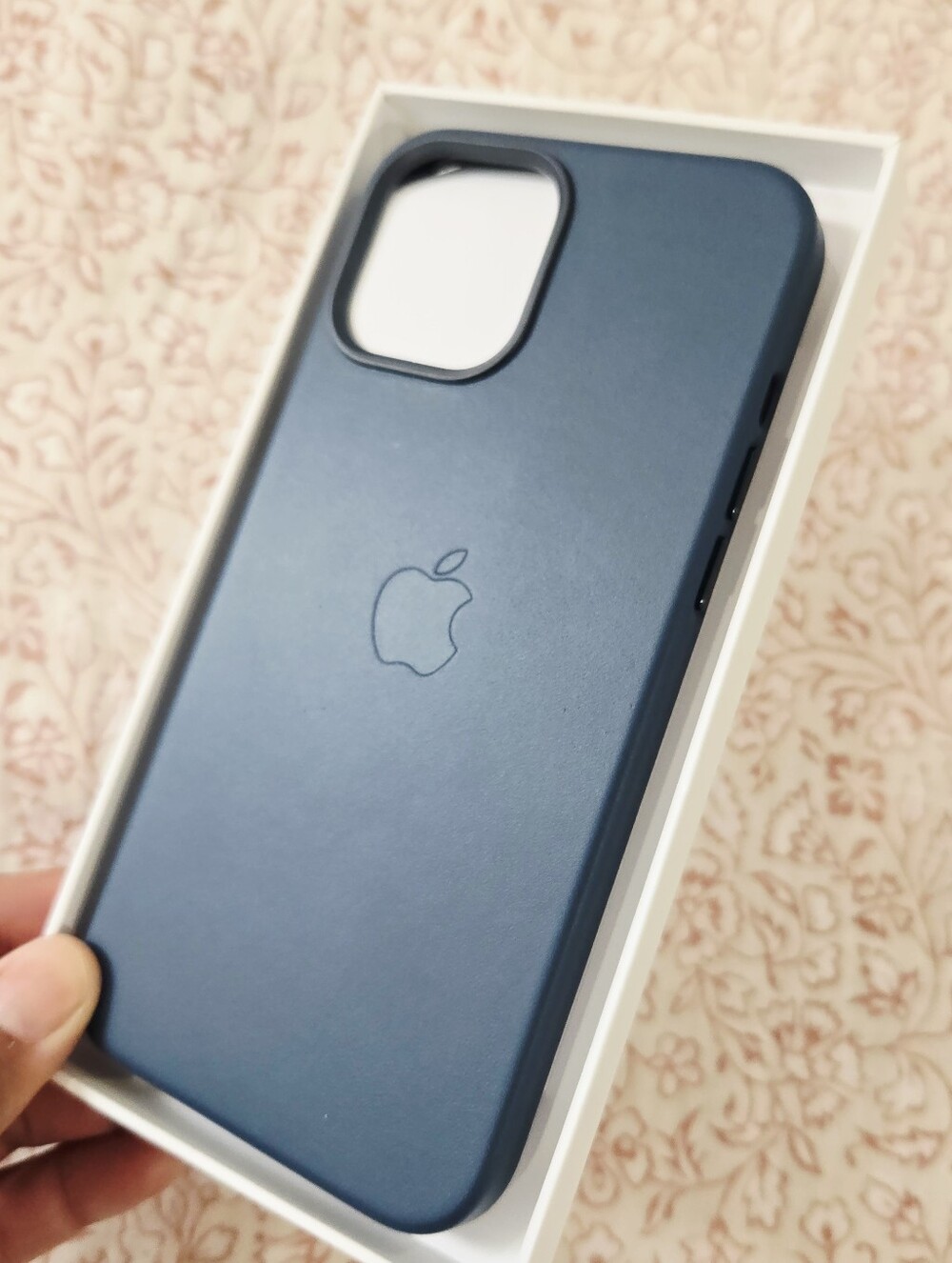 Apple iPhone 12 Pro Max Leather Case in Navy Blue Magsafe